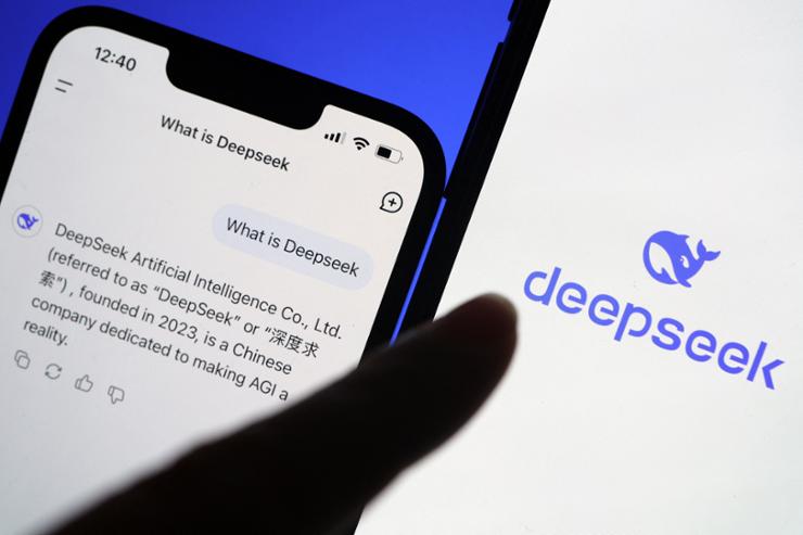 Tech Selloff Deepens As Deepseek Triggers Ai Rethink